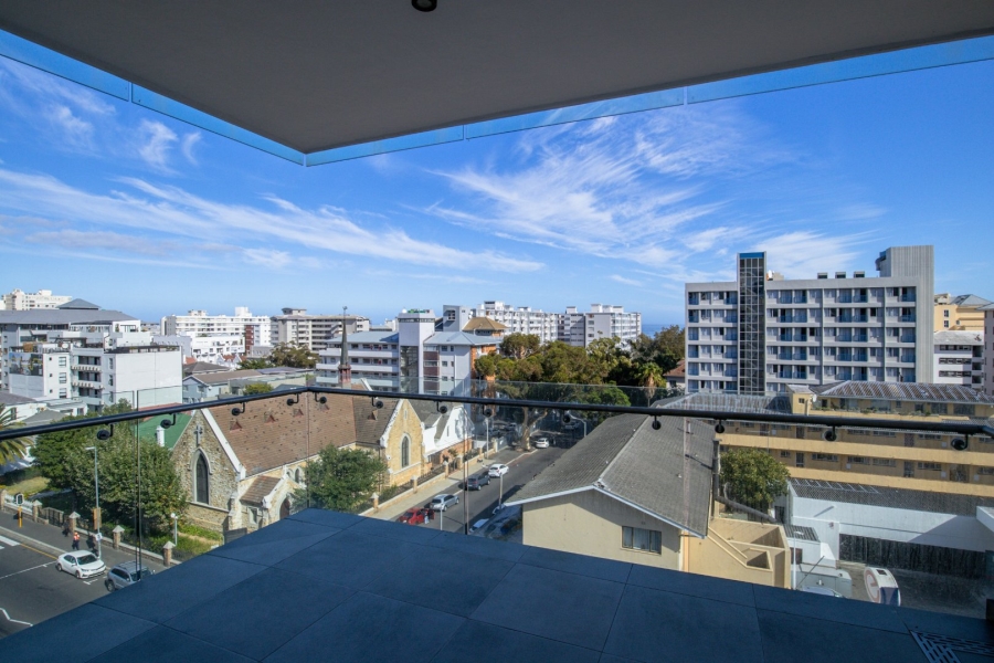  Bedroom Property for Sale in Sea Point Western Cape